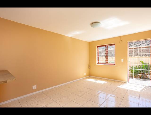 2 BEDROOM APARTMENT SOLD IN SOUTHFIELD